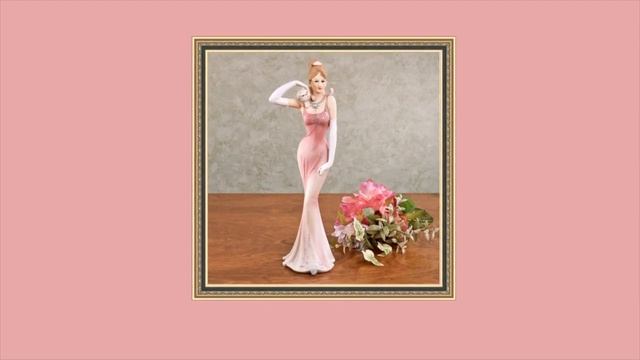 "Избранные статуэтки из костяного фарфора английской компании  Ladies Co"
