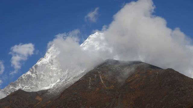 Ama Dablam Peak time lapse, Everest Base Camp trek, Himalayas Khumbu Nepal view fromShomare village смотреть онлайн