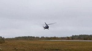 Посадка вертолета Ми8 в сильный ветер аэродром Боровая г. Сургут