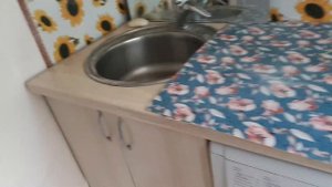 Продаем изолированную гостинку в отличном месте в Северном Жилом Микрорайоне.