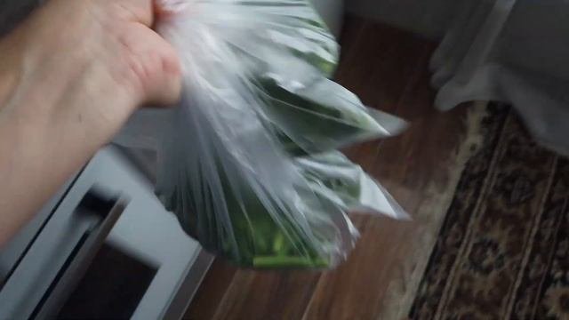 Опадают листья на черешни  11 06 2020