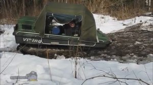 Гусенечный вездеход на севере