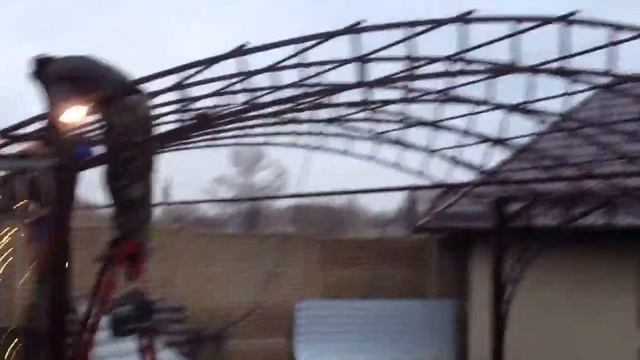 Монтаж авто навеса монтажниками компании RAMA смотреть онлайн