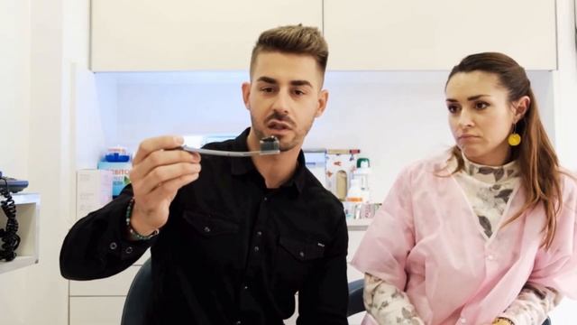 Чёрная зубная, отбеливающая паста смотреть онлайн