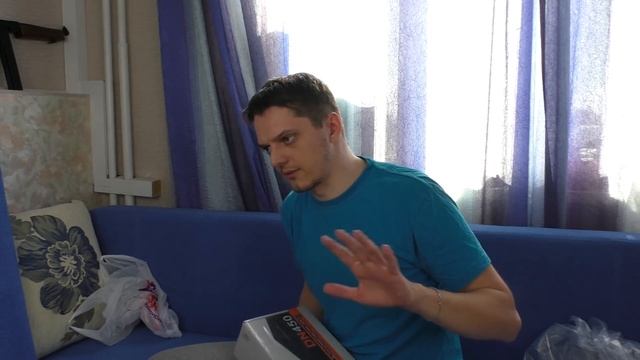 Распаковка: белый корпус, блок питания и башня по дешману.