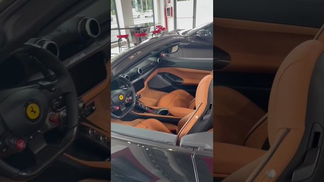 Какого цвета должна быть Ferrari и какого цвета купили бы себе