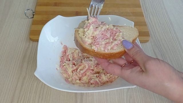 БУТЕРБРОДЫ на скорую руку из того, что есть в холодильнике/Быстро просто вкусно#бутерброды#рецепт