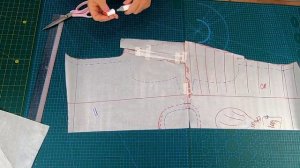 Шьем модное платье в полоску без вытачек. Моделирование раскрой и первая примерка.mp4