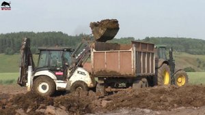 Внесение органических удобрений в поля