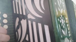 Как в деревне нас мама встречает, на гармони, цифры 89277382068