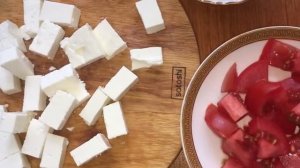 Легкий салат с сербской брынзой. Очень вкусно и просто!