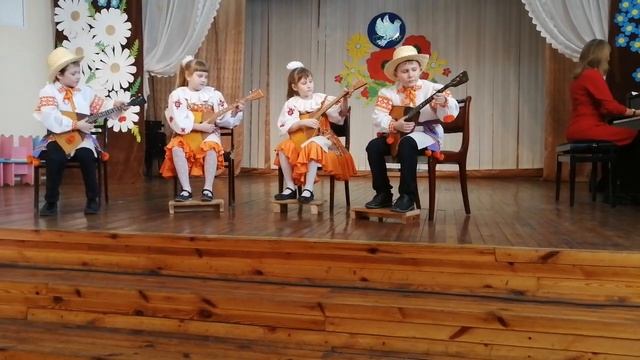 Русская народная песня " Ты расти, расти коса" и "Иван-балабан", обр. Глейхмана. смотреть онлайн