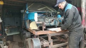 Постройки гусеничного вездехода часть 8,первая примерка двигателя.