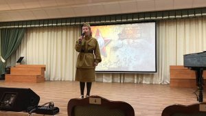 Горит свечи огарочек, Давно мы дома не были, Слова А. Фатьянова, музыка В. Соловьева-Седого,