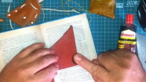 Чехол для ножниц из кожи.