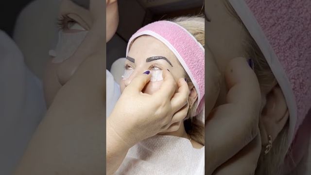 Окрашивание бровей и ресниц! #новопеределкино  #салонкрасотымосква смотреть онлайн