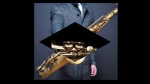 Учимся играть на саксофоне вместе.