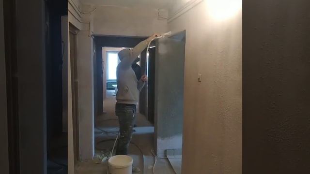 Безвоздушная покраска стен по декоративной штукатурке. смотреть онлайн