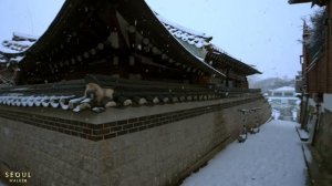 Heavy Snowfall Walk Through Bukchon Hanok Village In Seoul _ Best Places in Korea