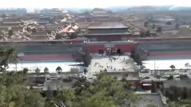 Вид на Запретный город Гугун. Пекин 2011 смотреть онлайн