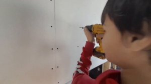 стены из гипсокартона в каркасный доме.