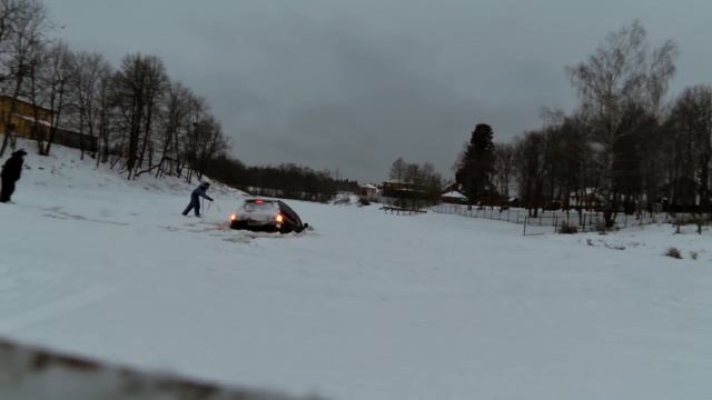 200 й Крузер провалил под лед пьяный водитель смотреть онлайн