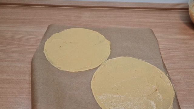 Торт ,,Карамельная девочка ".
Невероятно простой рецепт.