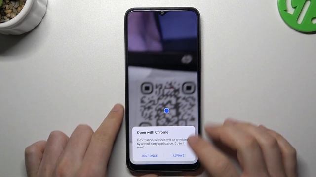 How to Scan QR Codes with Camera on Honor X8 - Open QR Codes смотреть онлайн