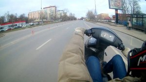 Стант покатушка на скутере и питбайке. Будни стунтхеров. Тренируюсь стантить на питбайке