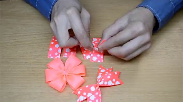 123. Оранжевый бантик на резинке. Видео МК. смотреть онлайн