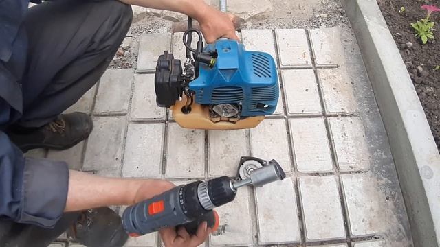 ЗАПУСК- БЕНЗОКОСЫ- ШУРУПОВЁРТОМ. смотреть онлайн