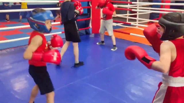 Работа в парах Спортивный комплекс  "Труд" г Тольятти  3этаж зал бокса  "СШОР № 3 им. О. Саитова"