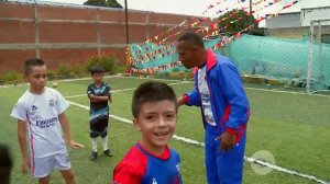 La Red: Willington Ortiz habla de su fundación para niños que quieren ser futbolistas - Caracol TV