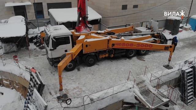 Работа автобетононасоса на малогабаритной площадке. смотреть онлайн