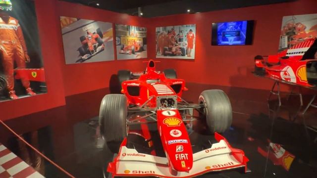 Национальный музей автомобилей в Турине. смотреть онлайн