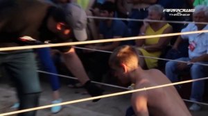 Каратист против Чемпиона ММА