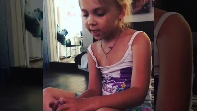 Как заправить водный пистолет для девочки. Мастер класс от Даши смотреть онлайн