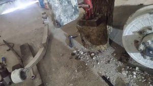 Уаз-469 замена сайлентблоков задних рессор...mp4