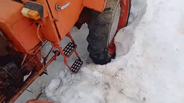 Т 25 Владимирец - первый запуск после зимы смотреть онлайн