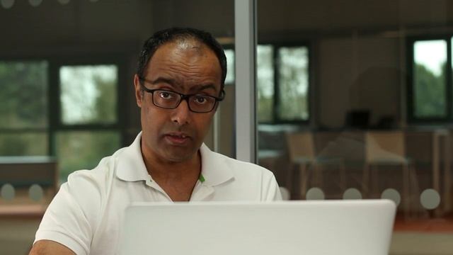 How to create HR reports with People® смотреть онлайн