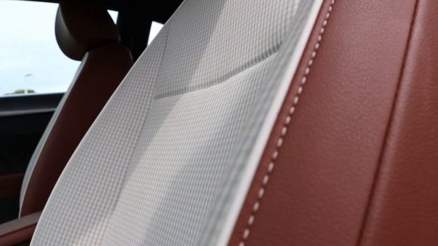 Walkaround Wednesday: 2017 Volkswagen Beetle Coupe Classic! | Abbotsford Volskwagen