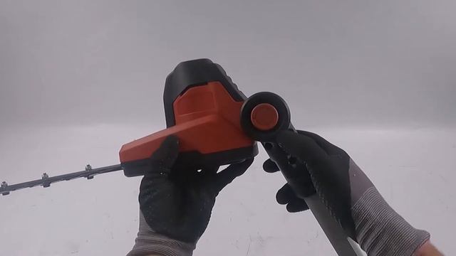 Montaje Cortasetos de batería con barra de extensión Einhell GC-HH 18/45 Li T смотреть онлайн