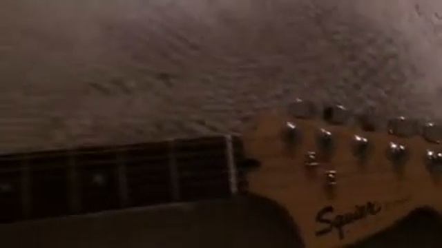 Fender Squier with Peavey Amp смотреть онлайн