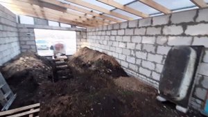Гараж своими руками . Из газобетона. Односкатная крыша. В период COVID-19. Обзор.