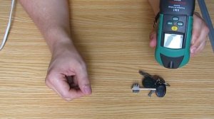 Металлоискатель, металлодетектор, детектор проводки Mastech MS6906.