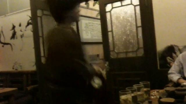 A show at a tea-bar in Hangzhou, China смотреть онлайн