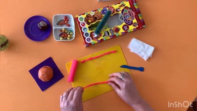 Ліплення з пластиліну "Коровай"