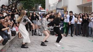 OLGA, ALINA & LIA – ZOO (HONGDAE BUSKING, July 10, 2022)