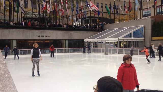 Каток в Рокфеллер-центре смотреть онлайн