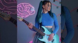 Бросила школу